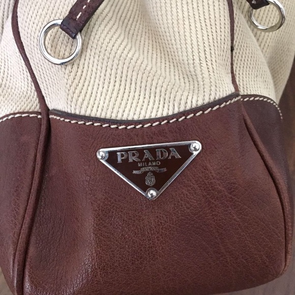 💯% Authentic Prada Milano Shoulder bag - Picture 5 of 7